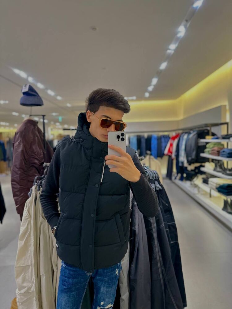  ,   Shohrux, 27 ,   ,   