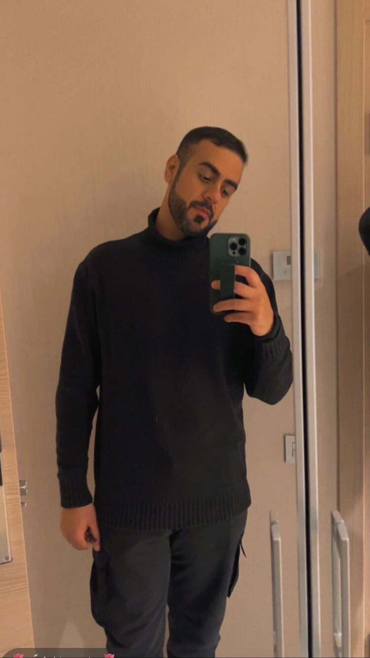  ,   Humaid, 32 ,   ,   , c 