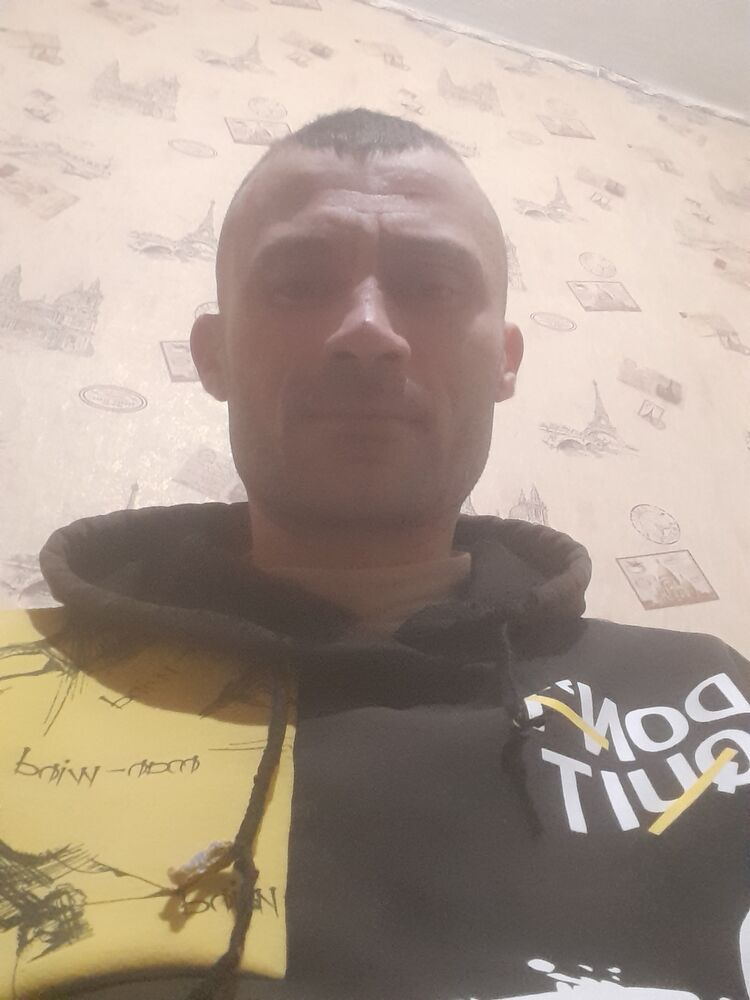  ,   Mihai, 29 ,   c 