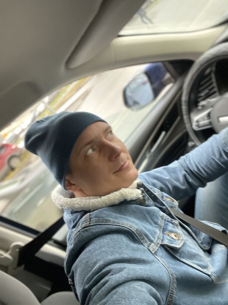  37793140  , 32 ,     