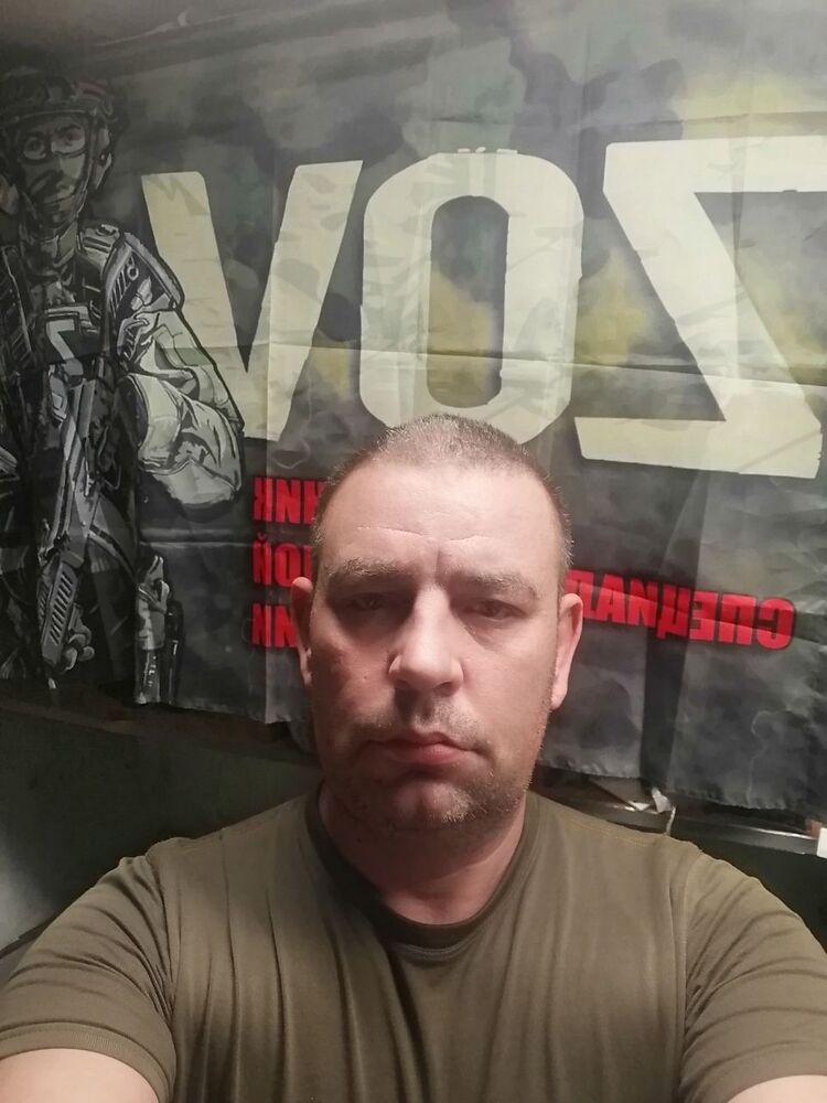  41736750  , 44 ,    
