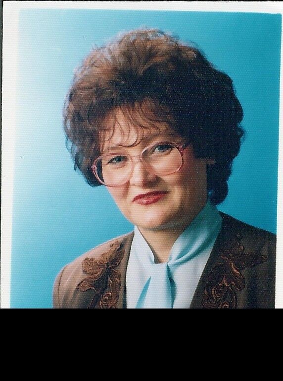  Coburg,   Lidia, 71 ,  