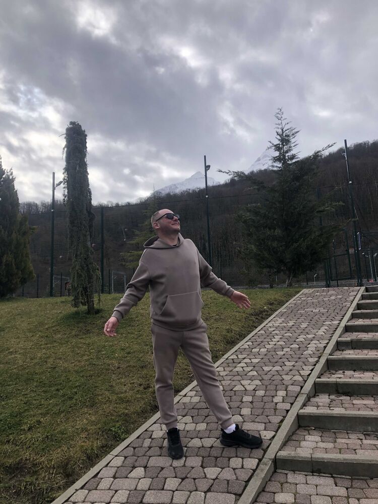  42955920  , 37 ,    