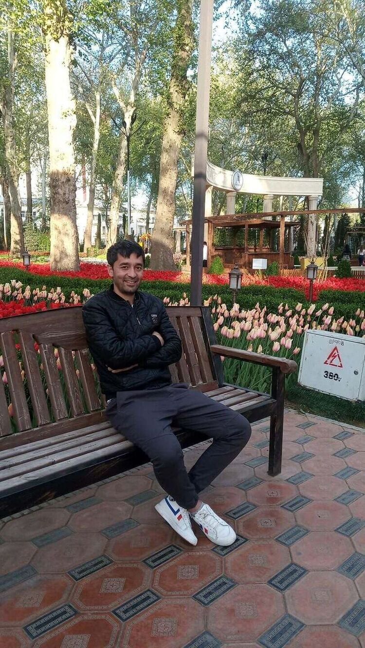  24566220  , 37 ,    