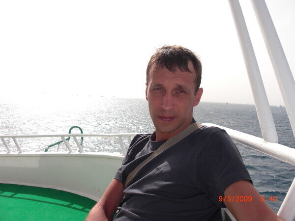  30375510  Roman, 51 ,     