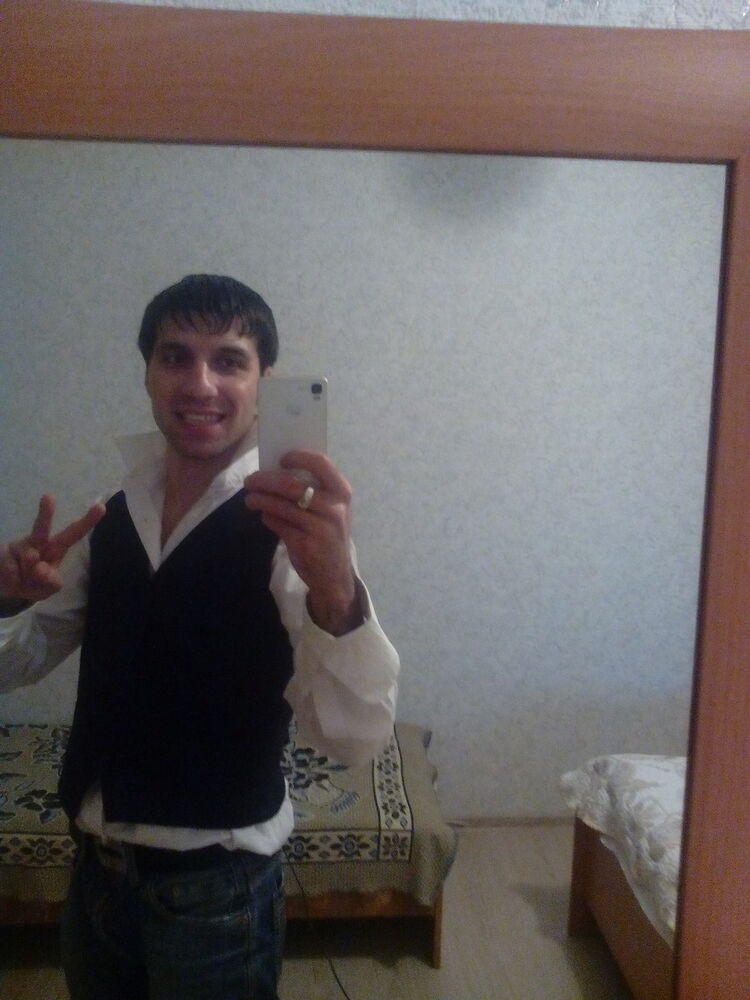  ,   Rolan, 38 ,   