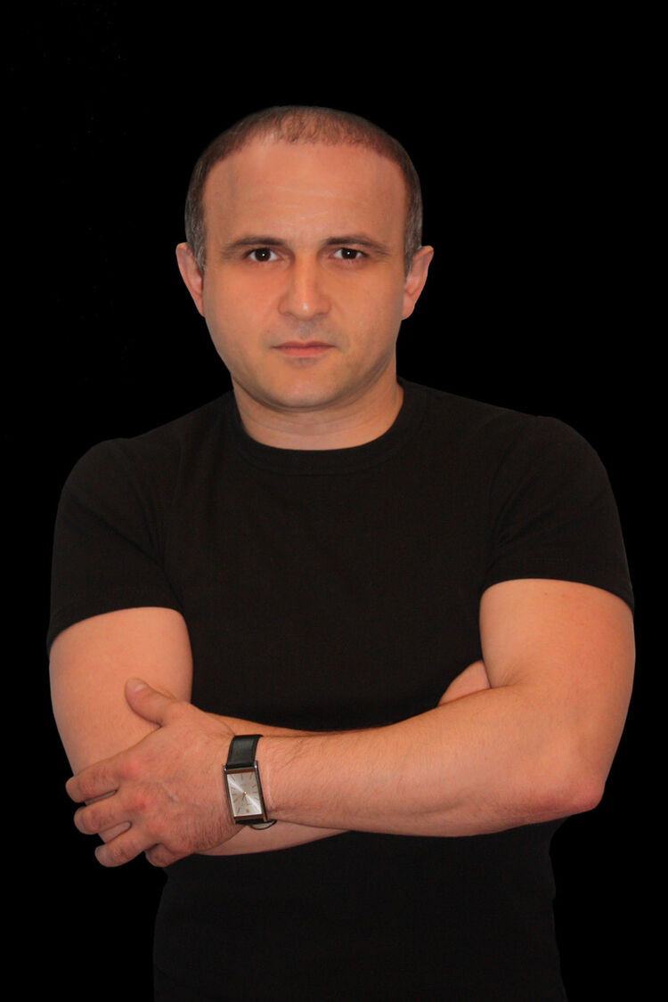  --,   , 52 ,     , c 