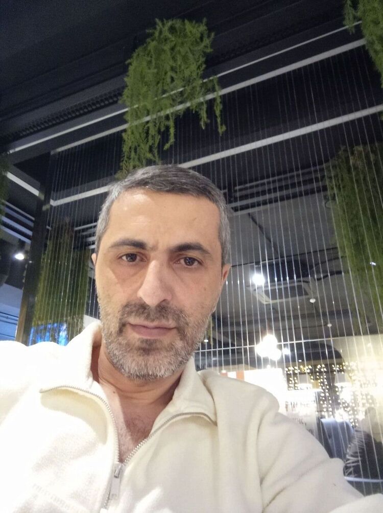  ,   Gigor, 44 ,   ,   