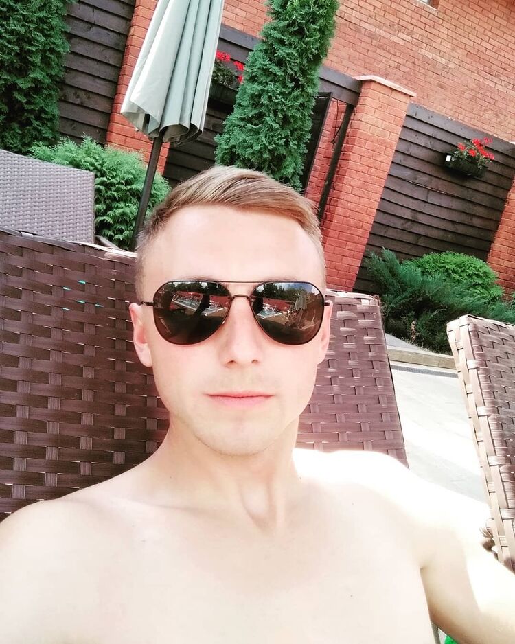  26212590  Dmitriy, 32 ,    