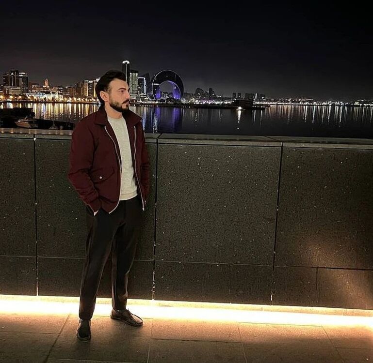  37755320  Vuqi, 28 ,    