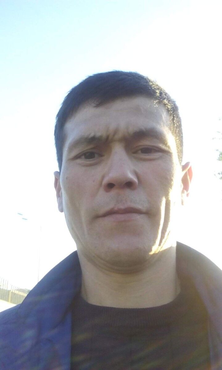  ,   Batir, 44 ,   