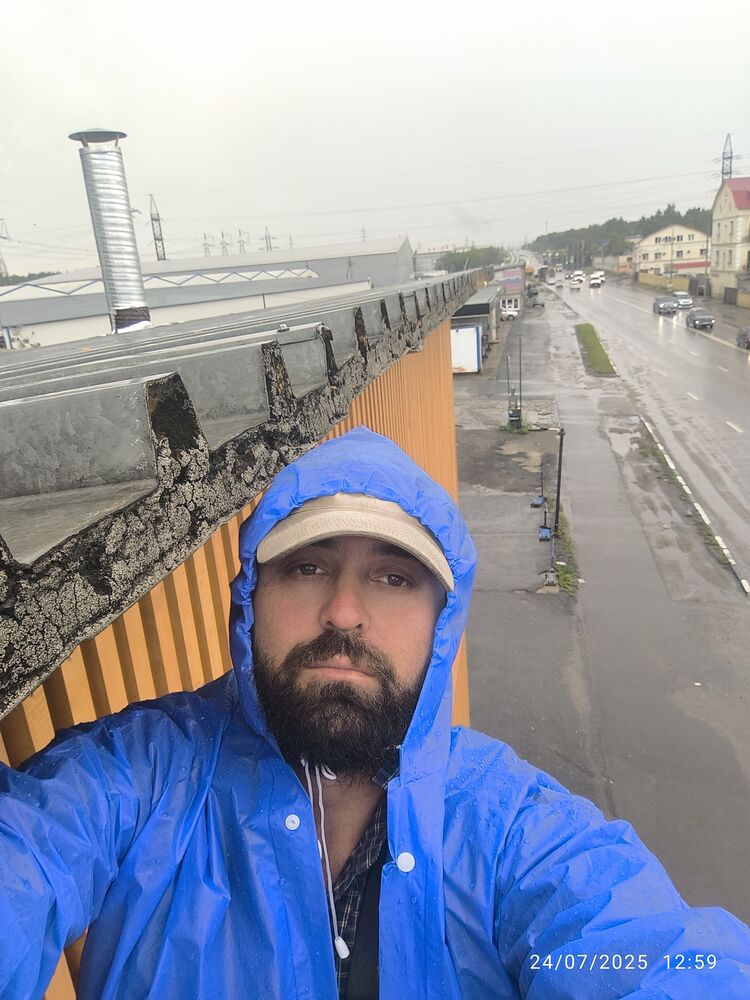  52758960  Bobir, 33 ,    