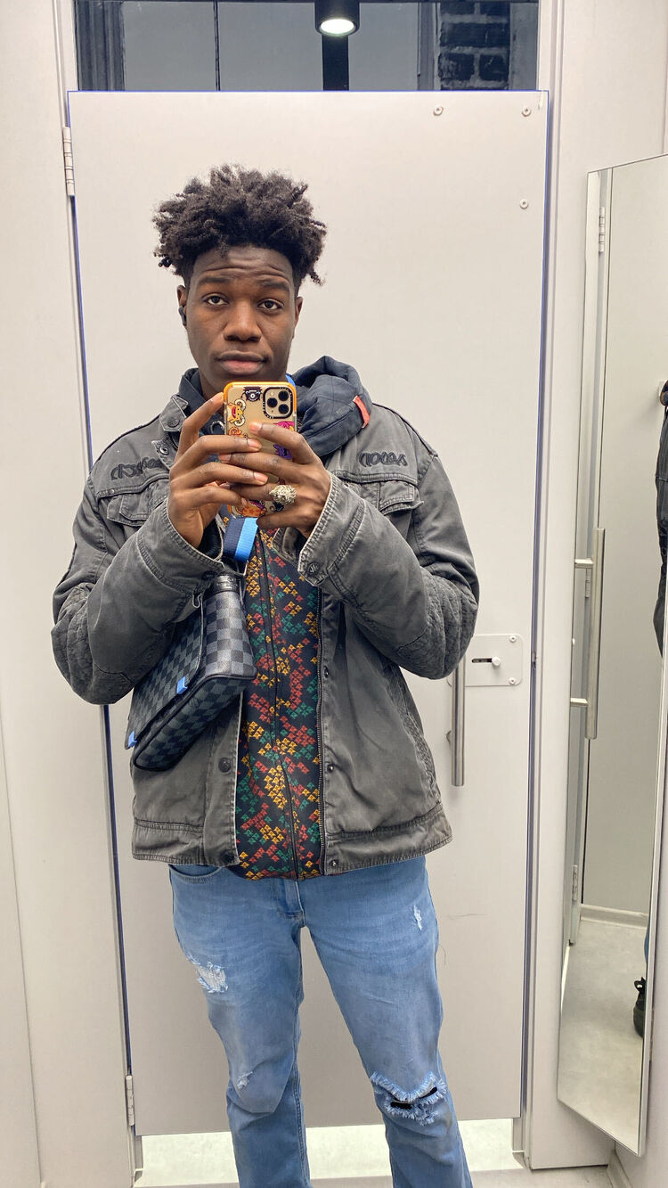  29764420  El president, 27 ,    