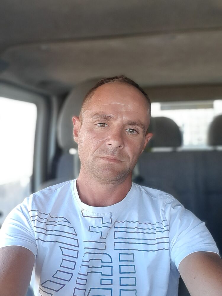  Lisbon,   Igor, 40 ,   ,   
