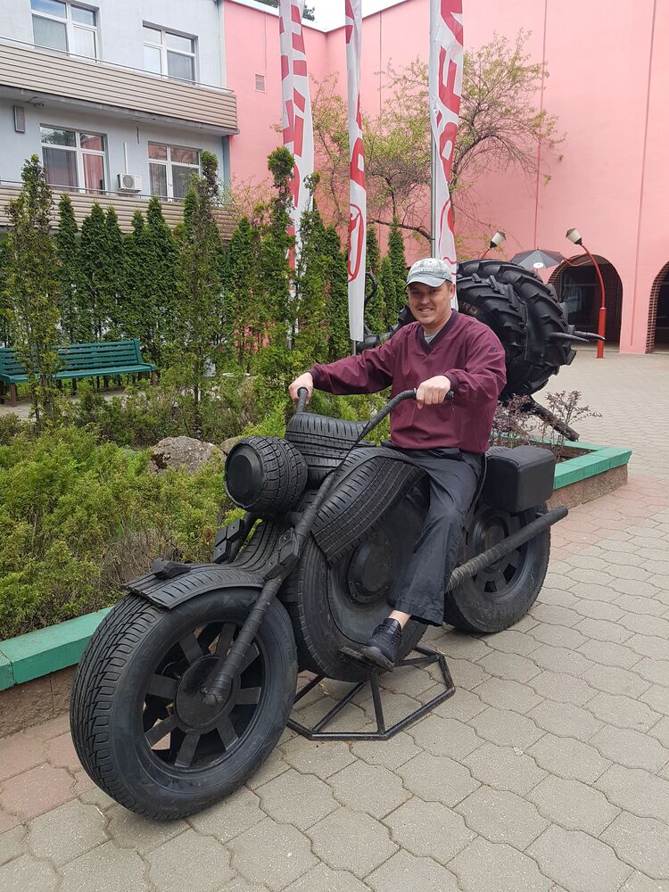  ,   Dmitriy, 42 ,   , 