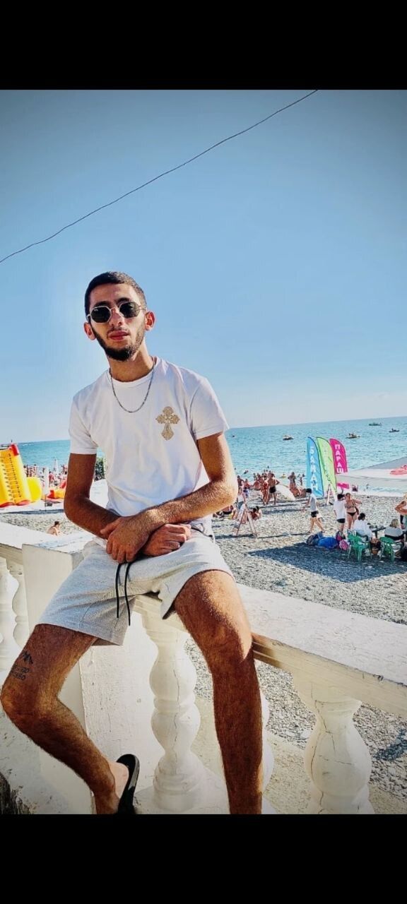  ,   Samvel, 26 ,  