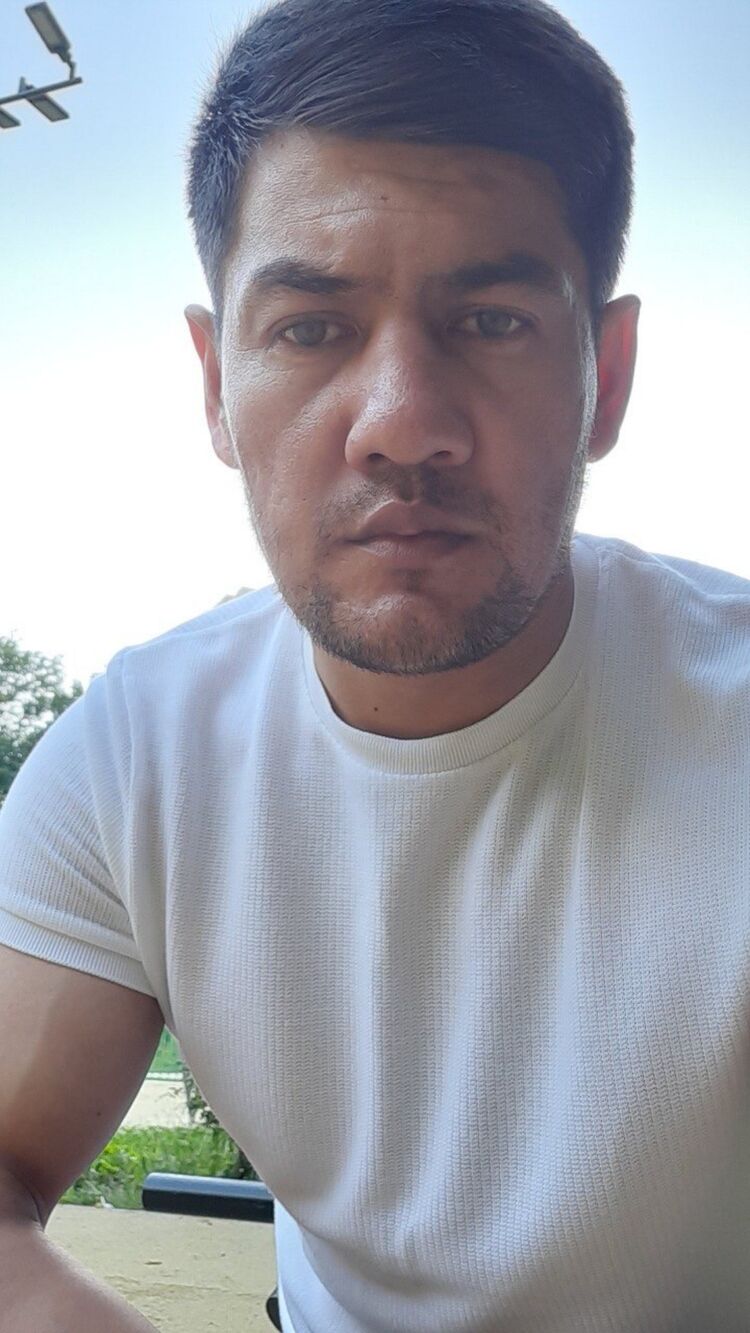  48998010  Alisher, 36 ,    