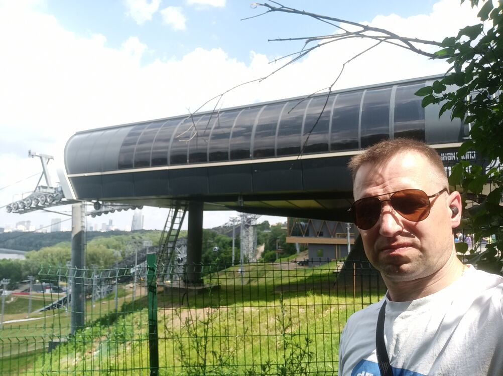  ,   Dima, 44 ,   ,   , c , 