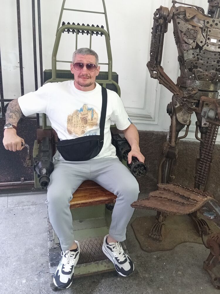  53895810  , 47 ,    -