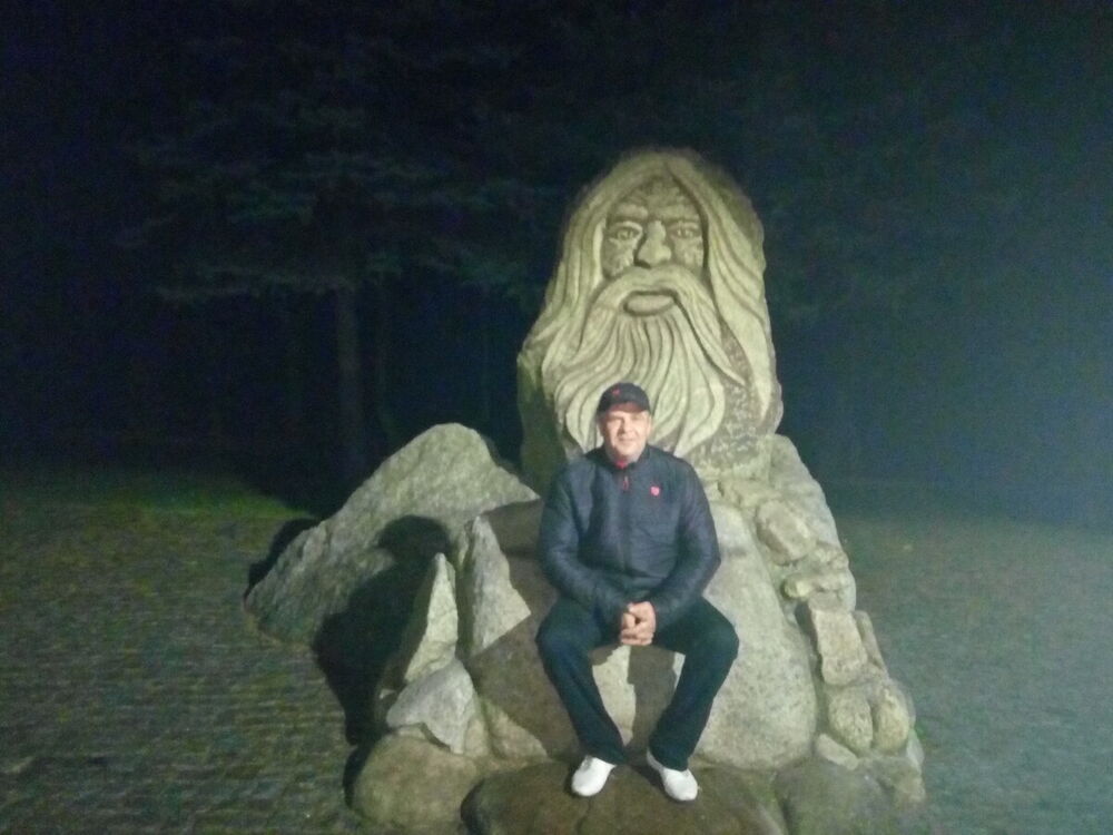  21732430  Vlad, 51 ,    