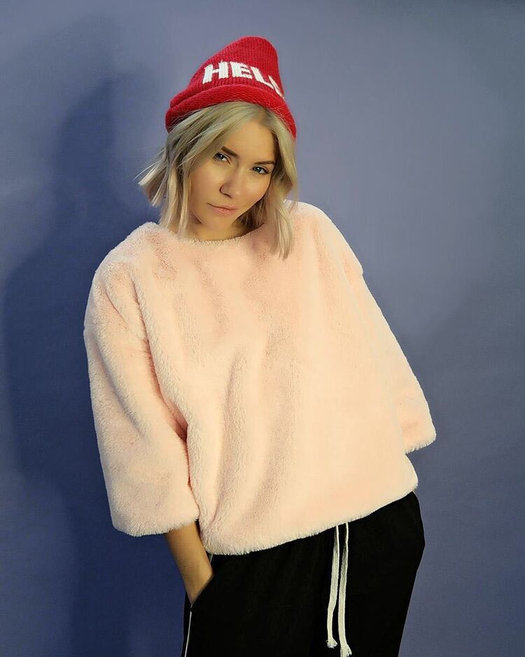  ,   , 24 ,   