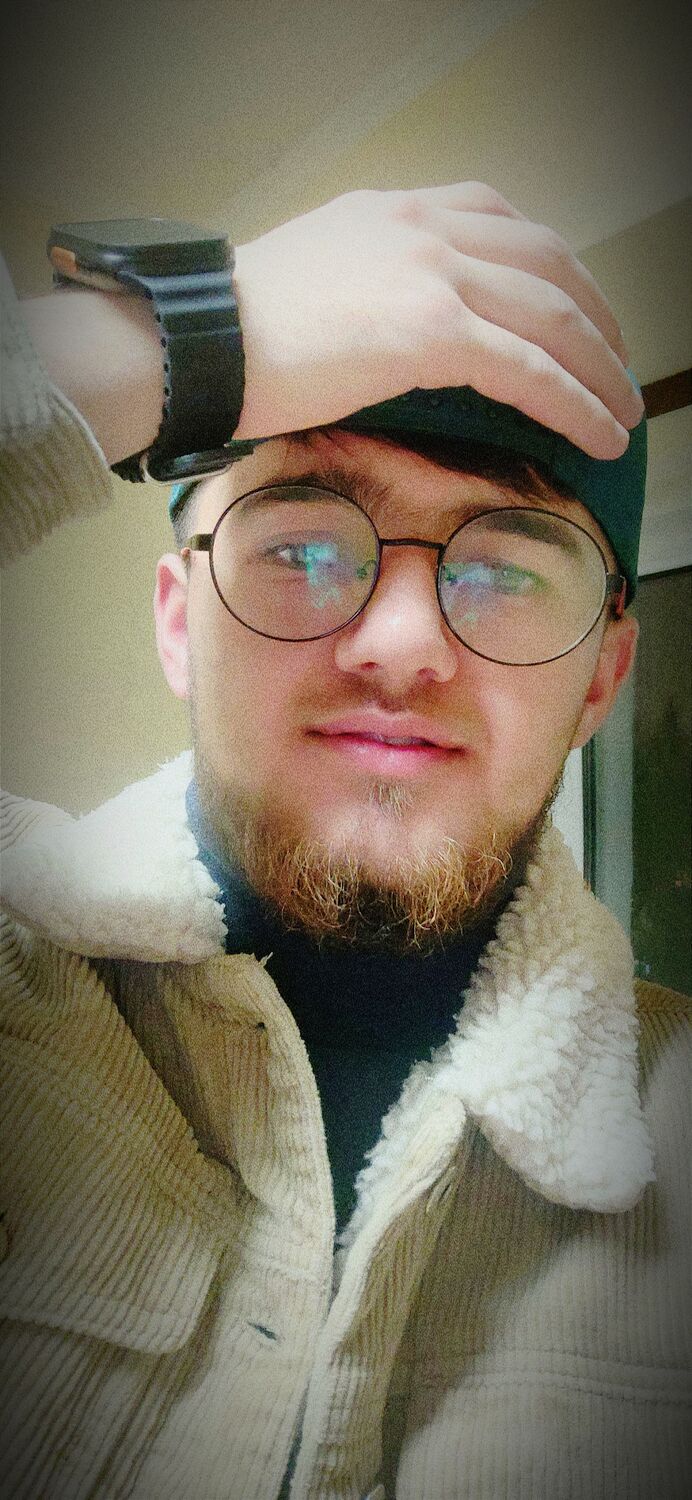  36628570  Aman, 23 ,    