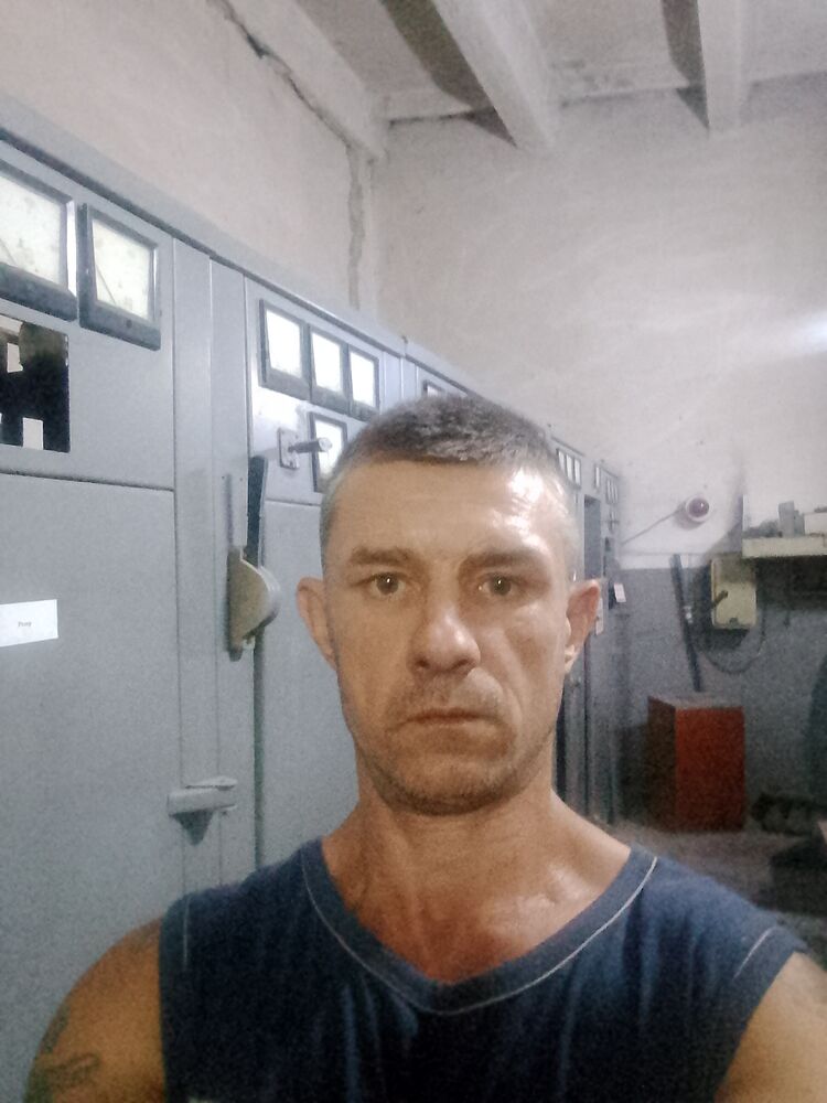  44272940  , 42 ,    