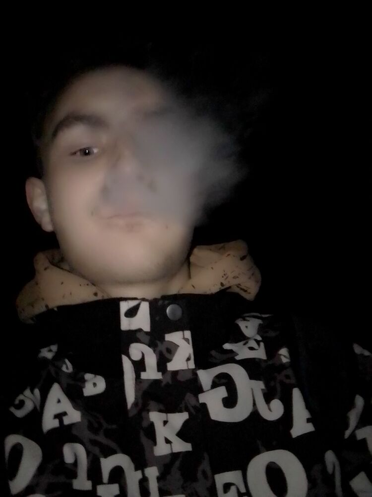  35041570  Aleksej, 21 ,    