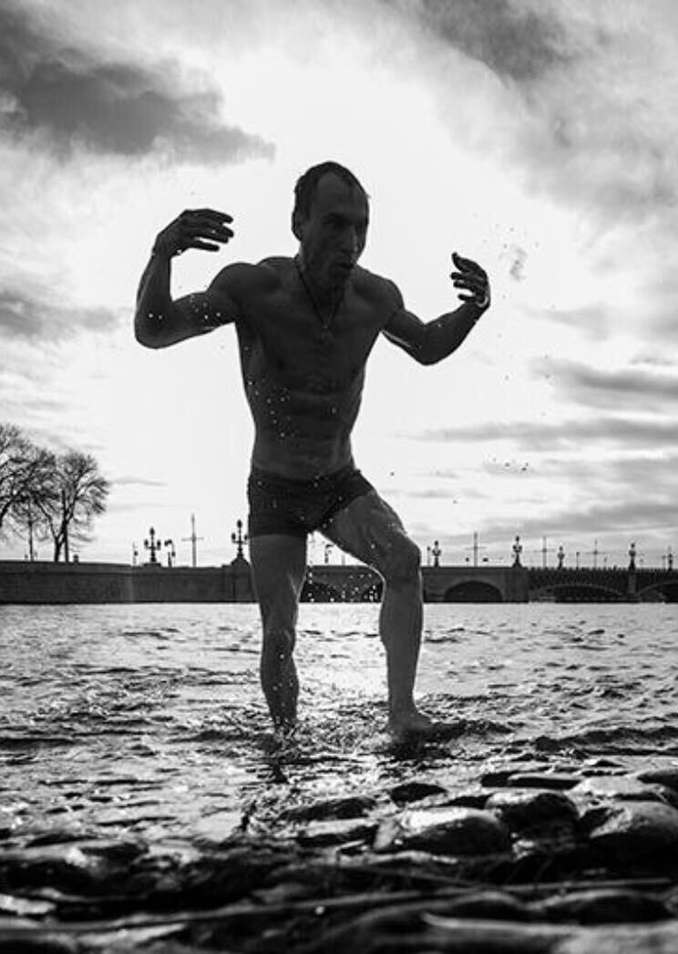  42450870  , 27 ,    -