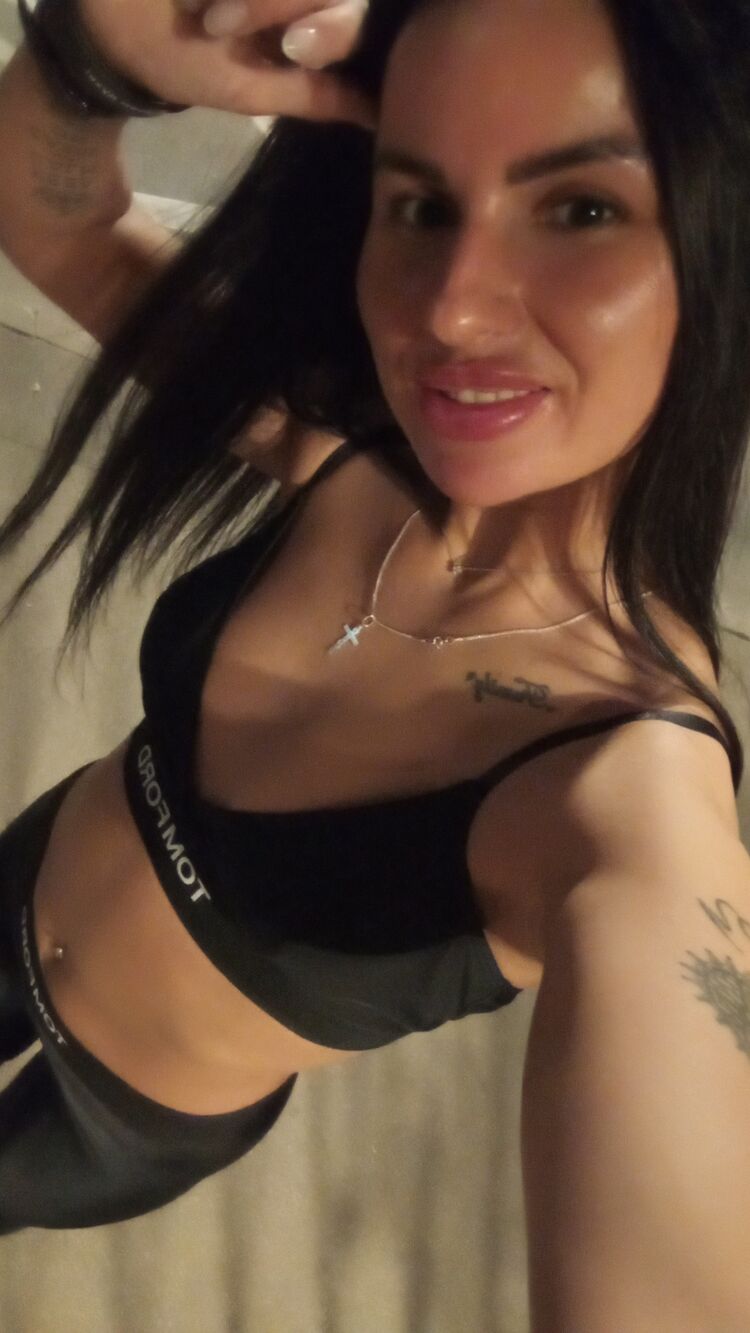  ,   Tanya, 33 ,   ,   