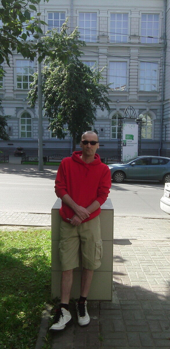  ,   Sergeka, 58 ,  