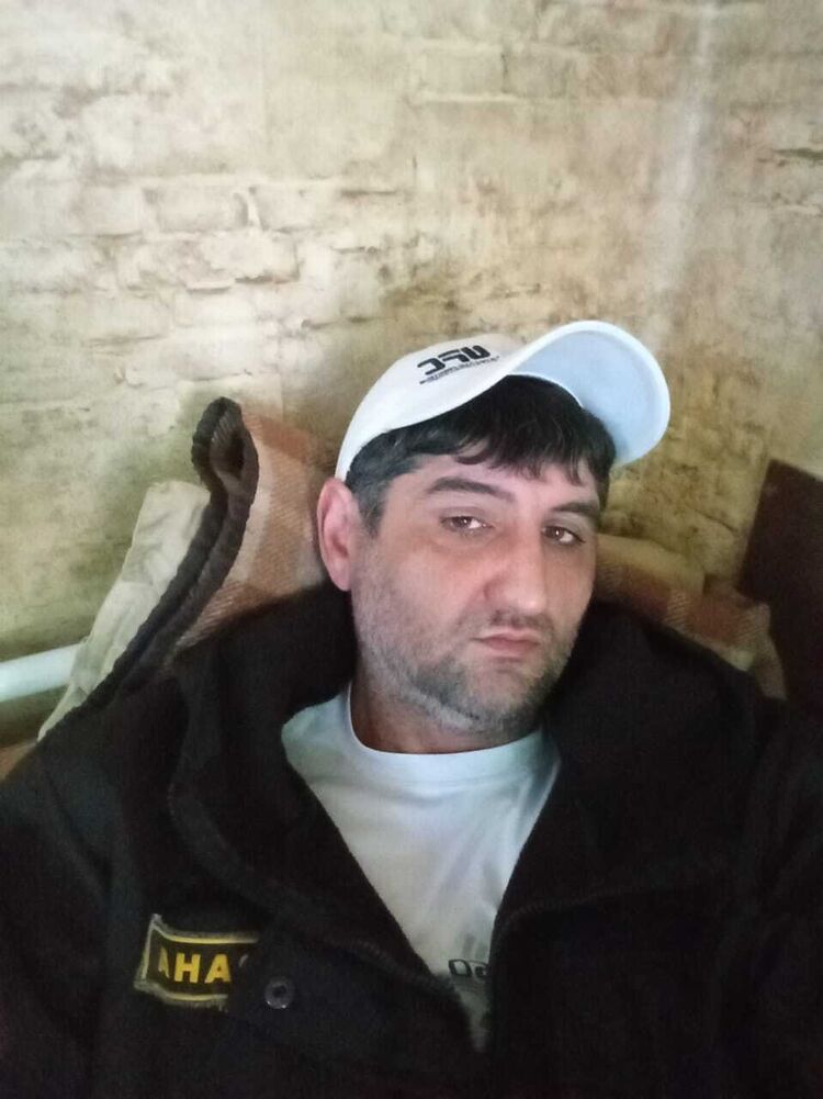 42879310  , 47 ,    