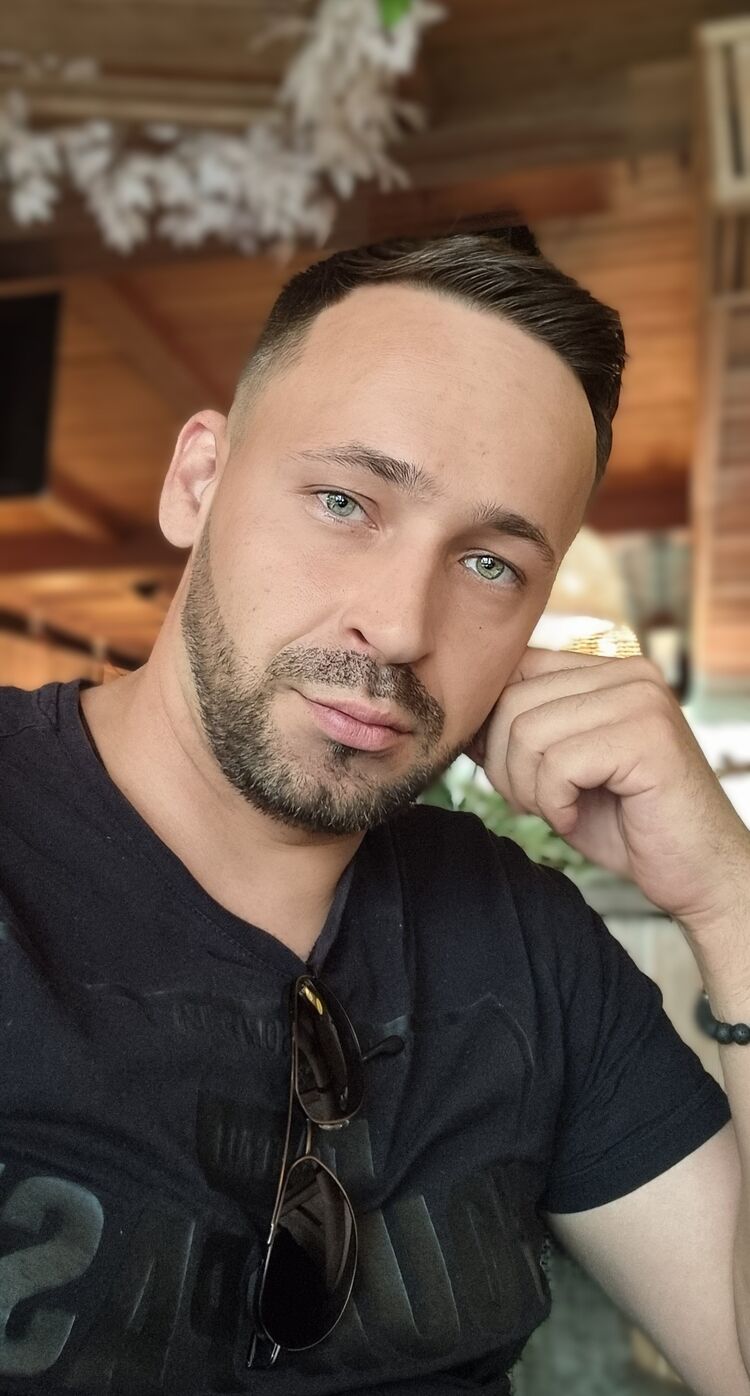  28251670  Vitaly, 35 ,    