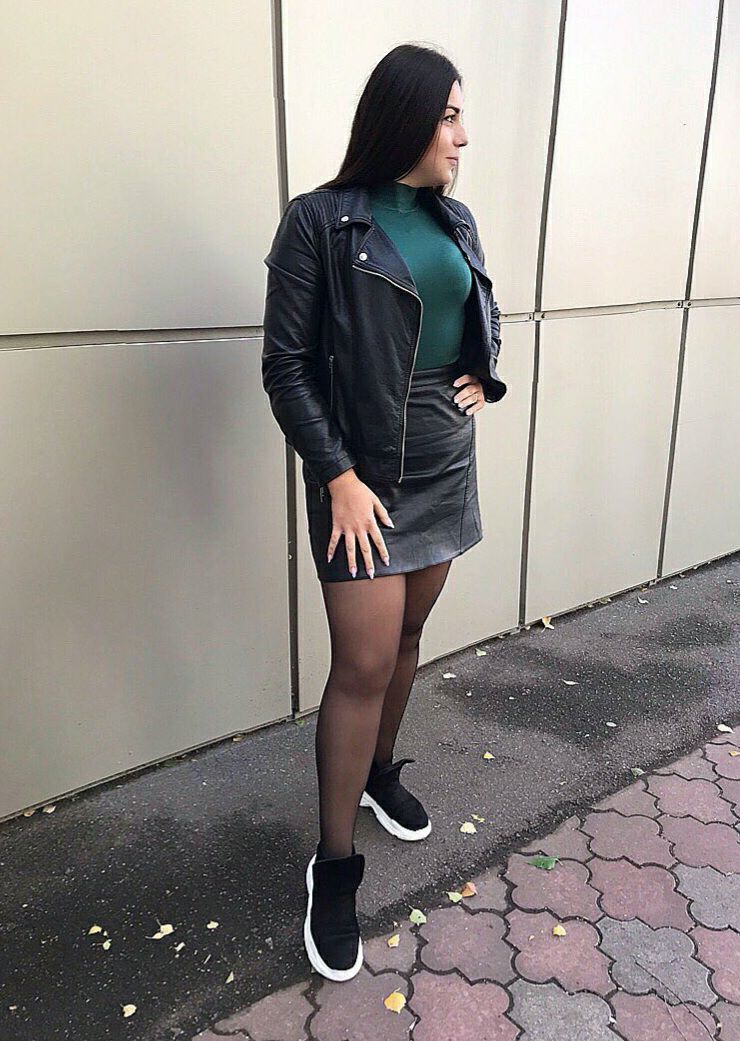  ,   Elena, 29 ,   ,   , c , 