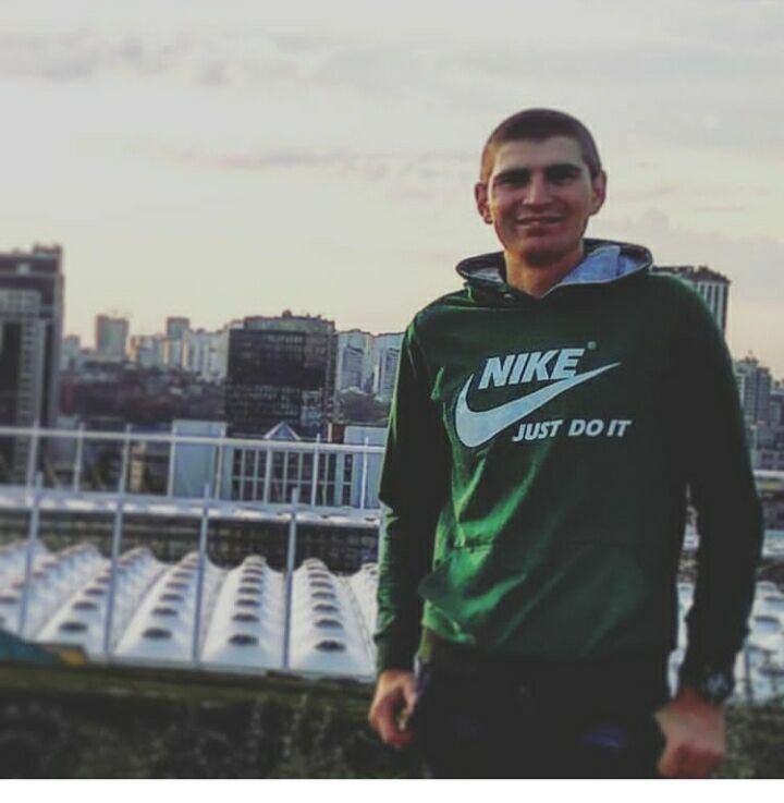  ,   Oleg, 25 ,   ,   , c 