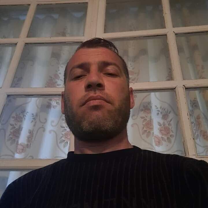  35192570  Vasili, 38 ,    