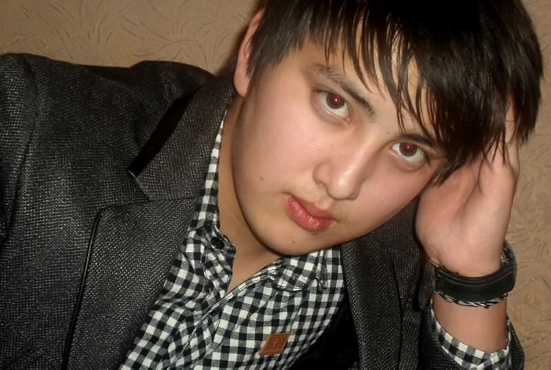  ,   Ais Tatar, 28 ,   