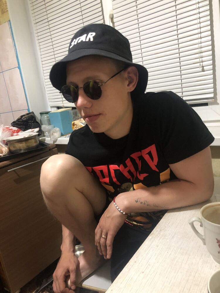  42846620  , 25 ,    