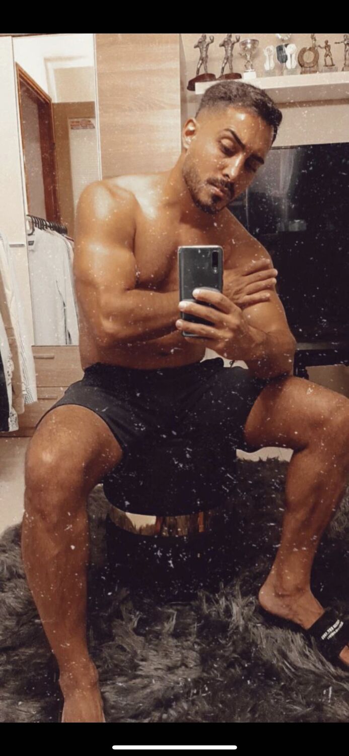  ,   Amir, 34 ,   ,   
