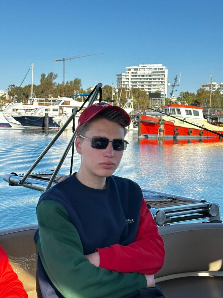  Limassol,   Fil, 21 ,   ,   , c 