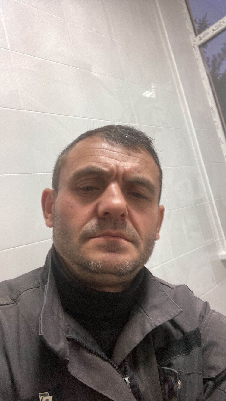  ,   Abesalom, 44 ,   c 