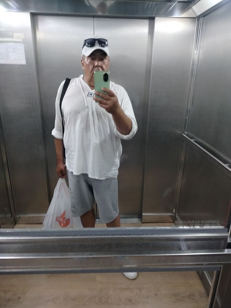  44518980  , 61 ,    