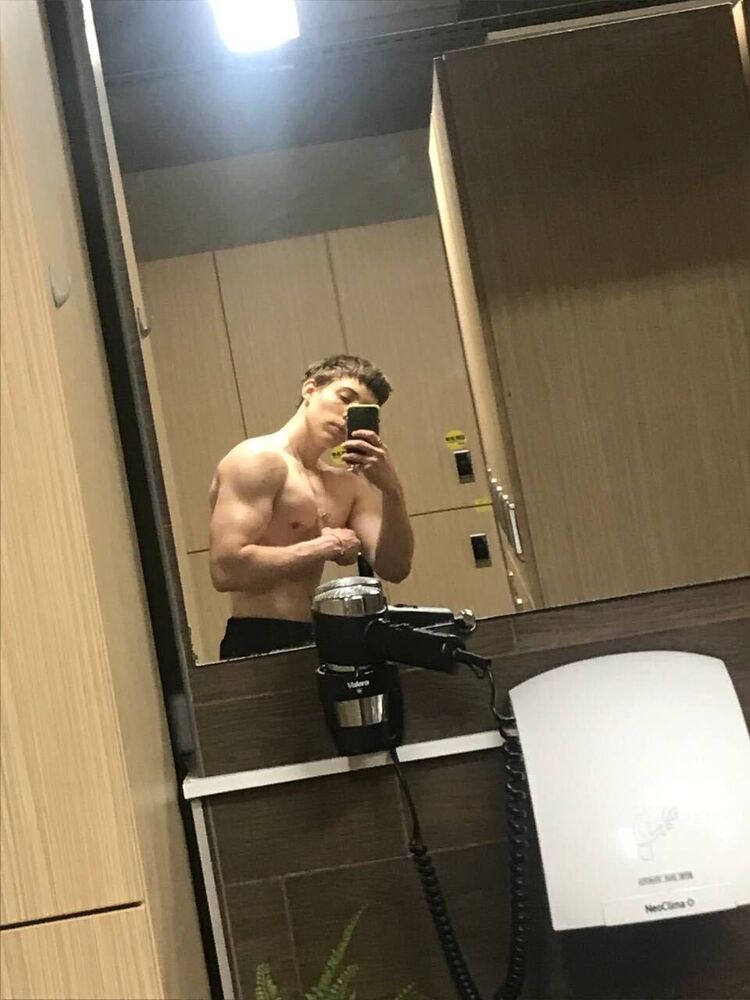  33948030  , 22 ,    
