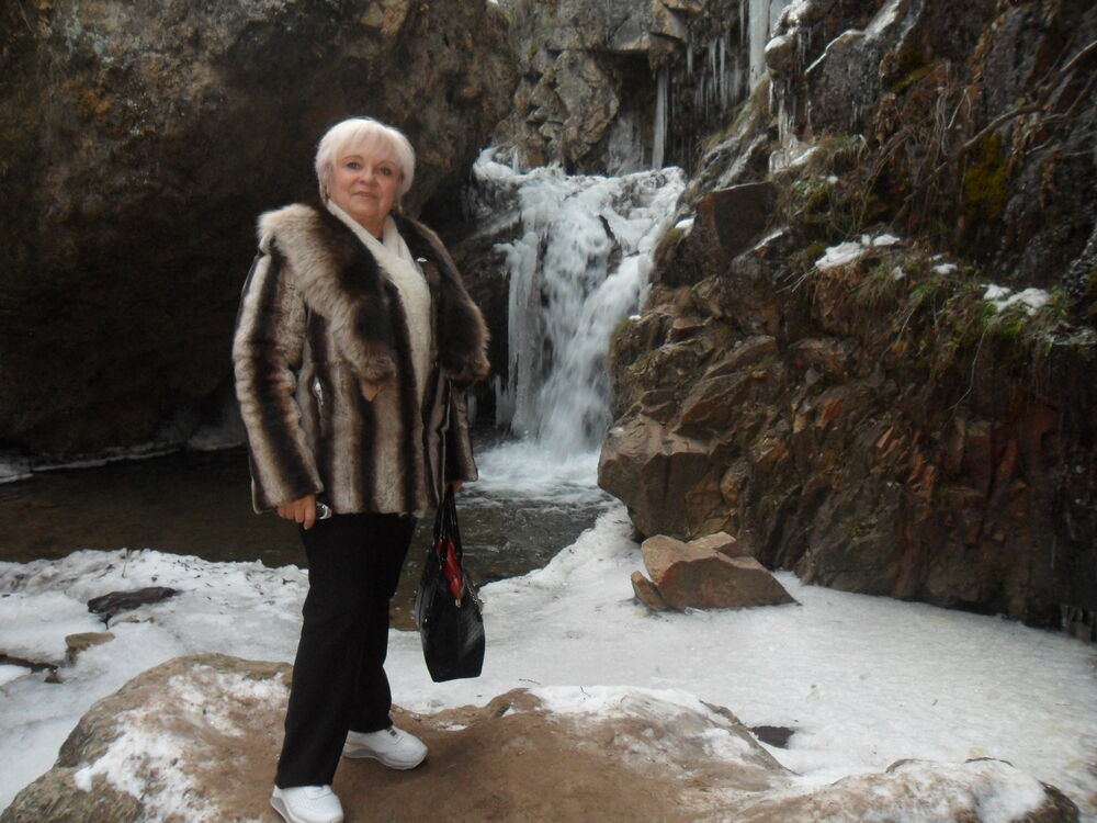  ,   Irina, 70 ,   c 