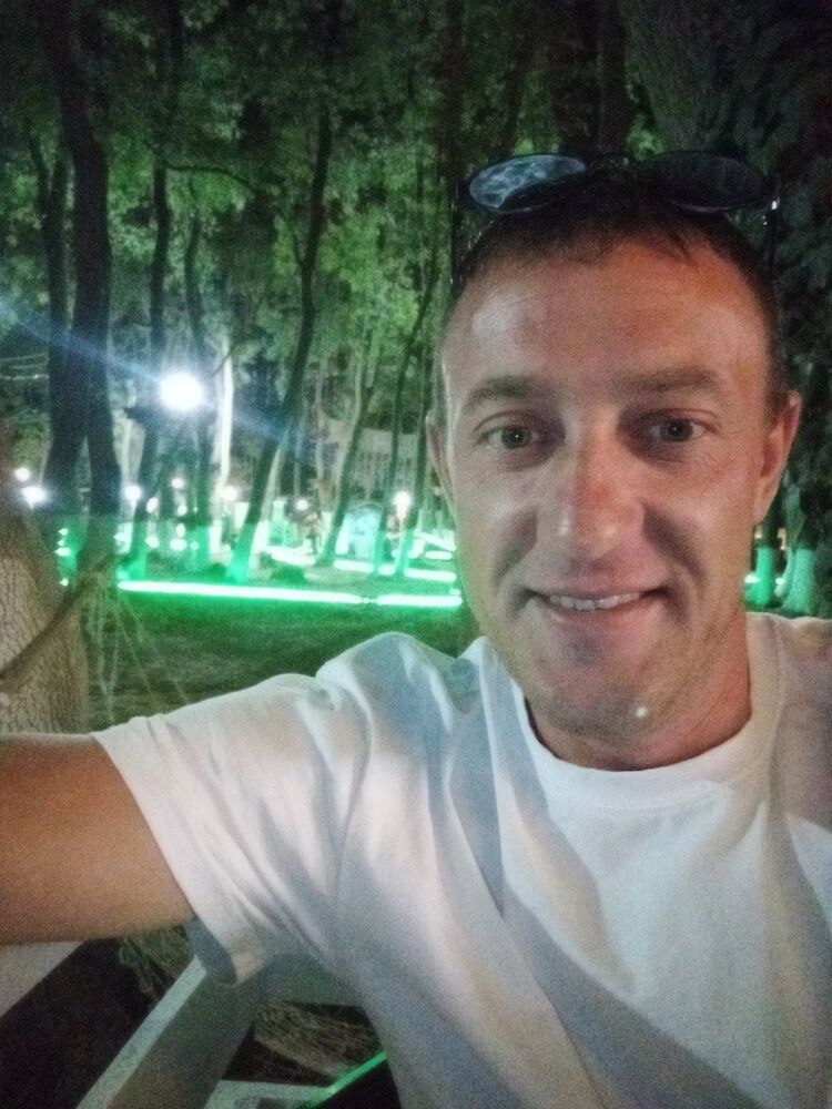  43718100  Sergey, 38 ,    