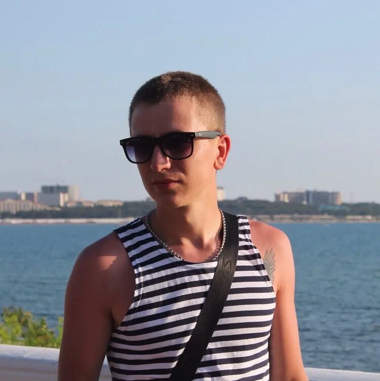  ,   Kolya, 31 ,  