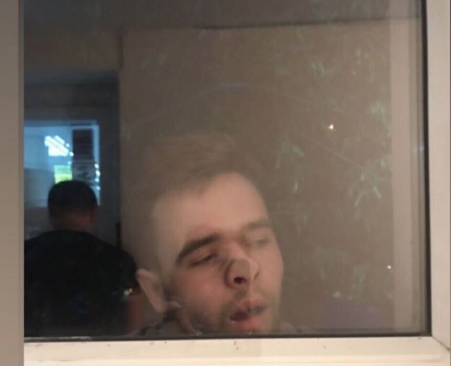  28122770  Vladislav, 28 ,    