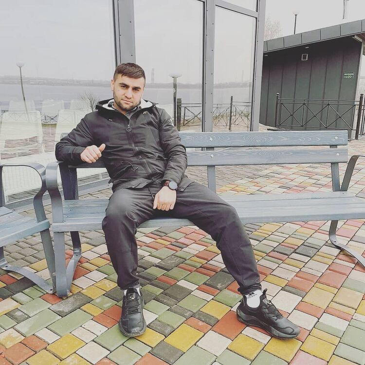  ,   Elvin, 33 ,   ,   