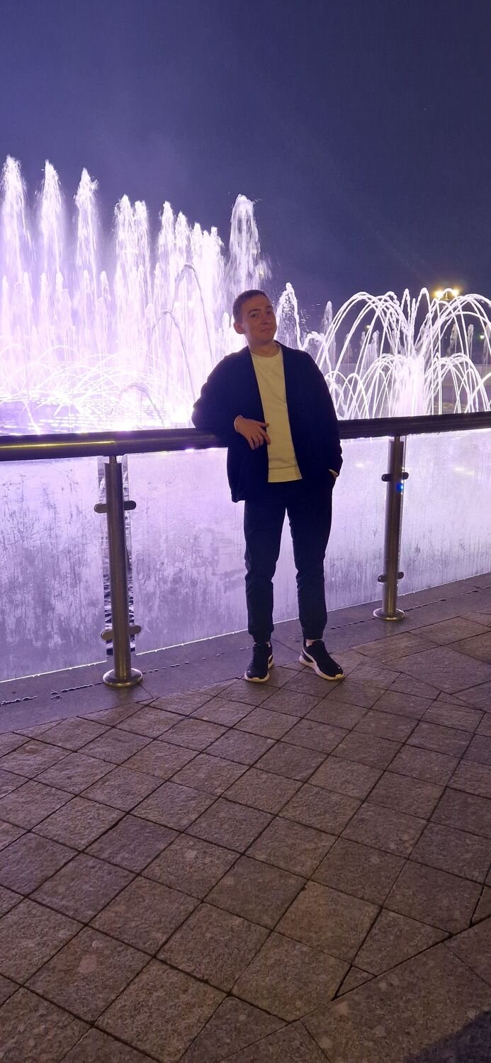 43098590  , 24 ,    