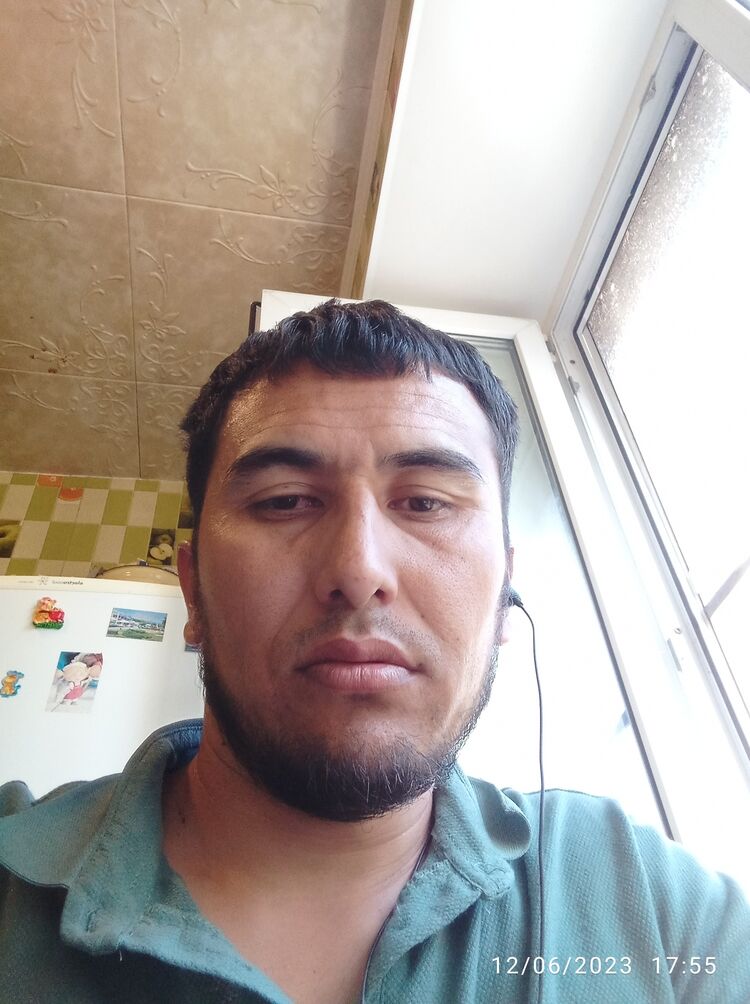  35179370  , 32 ,    